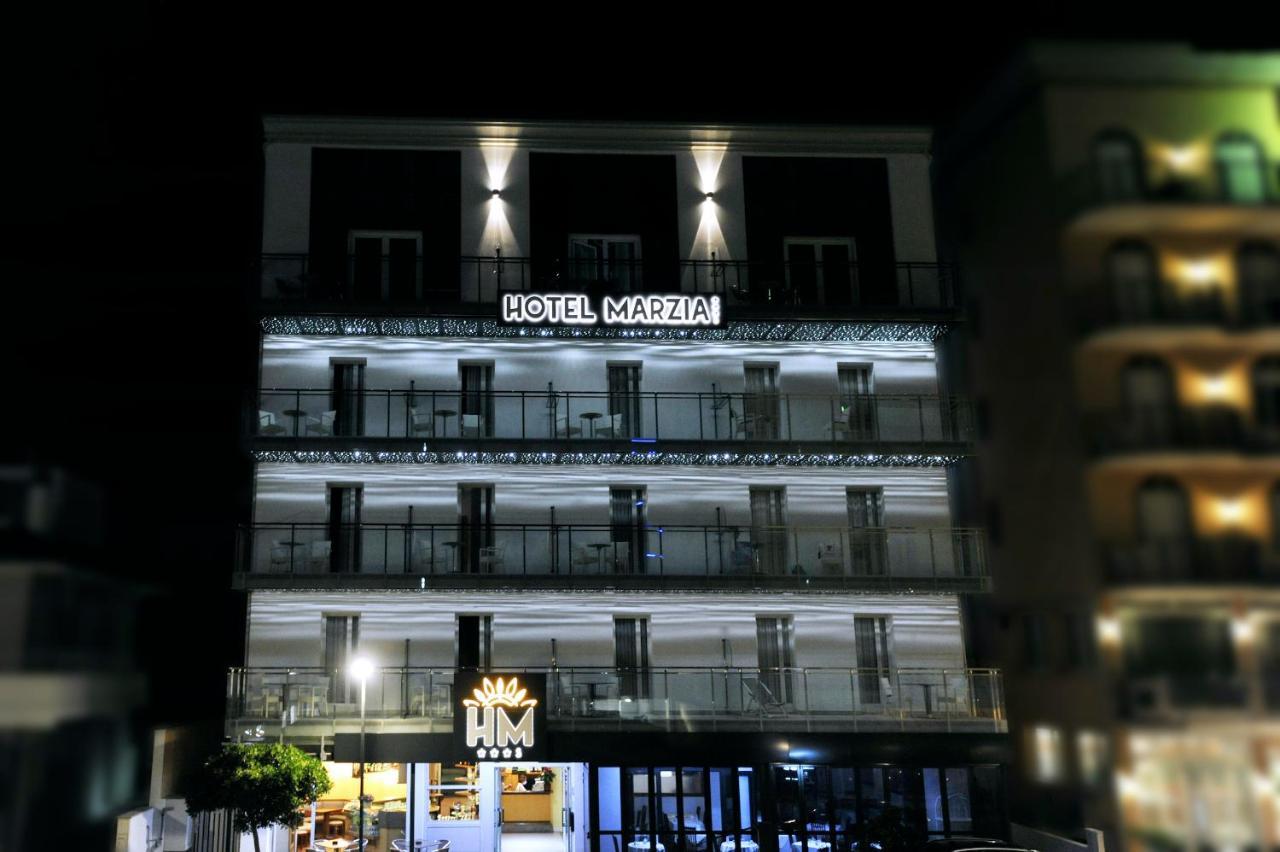 Hotel Marzia Holiday Queen Caorle Exterior foto